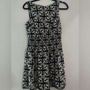 Universal Thread Black and White Floral Midi Dress